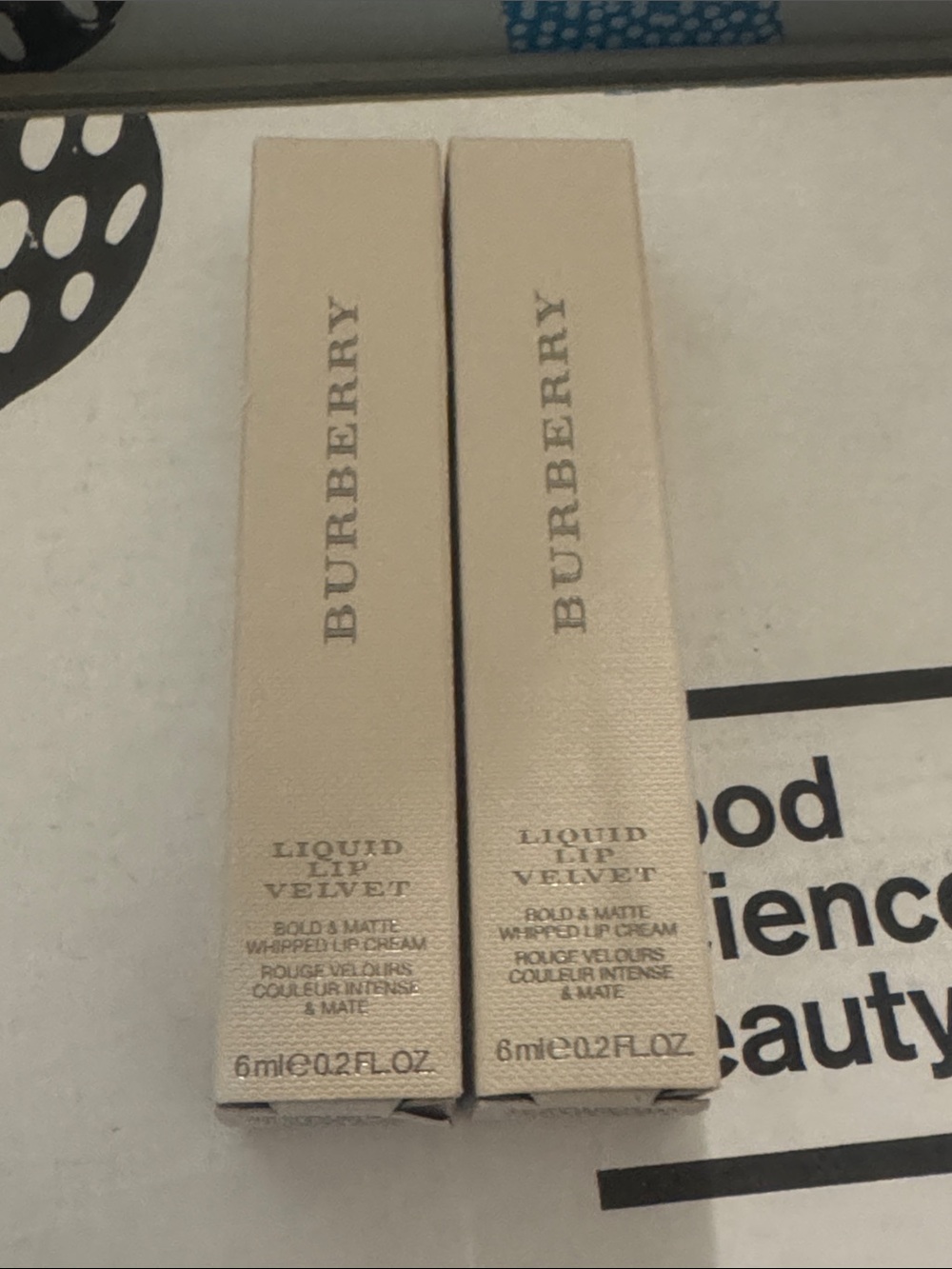 - 2 bundle Burberry Liquid Lip Velvet - Picture 4 of 8
